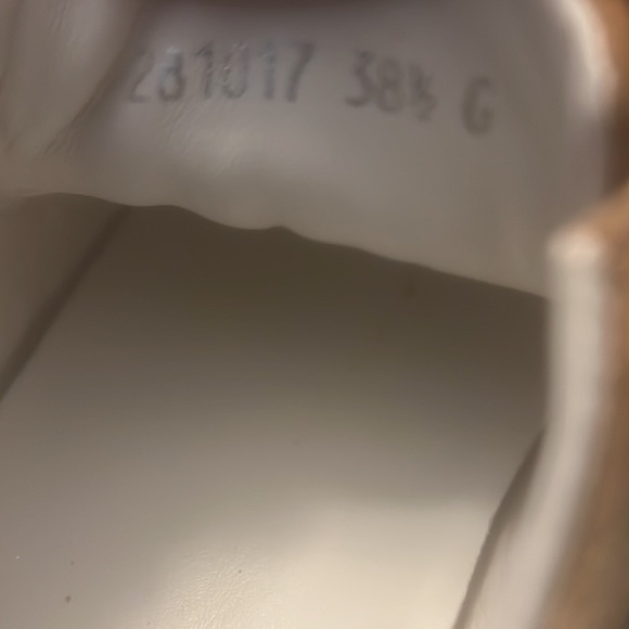 Gucci - Picture 4 of 4